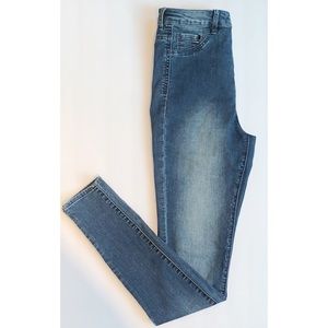 H & M Shaping Super Skinny Jeans- Denim